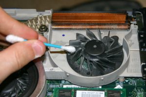 Cleaning the laptop fan from dust