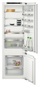 Built-in refrigerator Siemens KI87SAF30