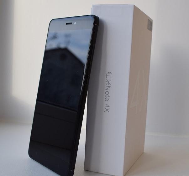 Xiaomi Note 4X Box and Smartphone