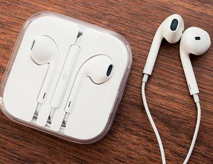 Best Apple Headphones in 2025